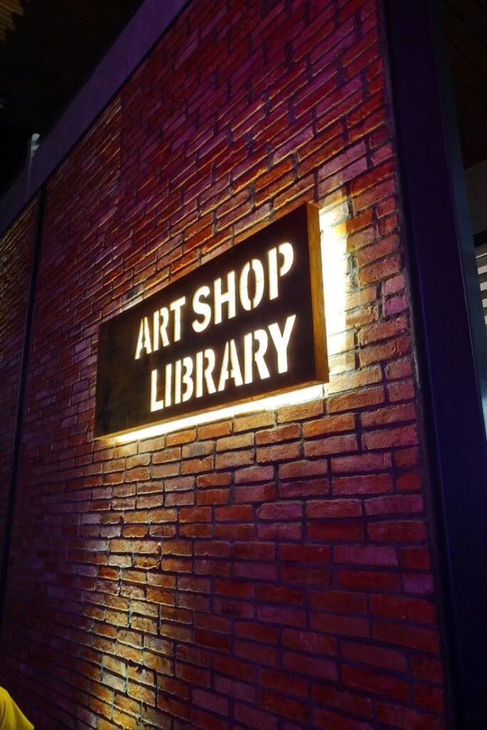 teknik pencahayaan untuk shop sign